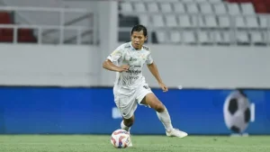 Persib Bandung Tetapkan Target Juara Liga 1 2024/2025, Adam Alis Siap Pimpin Garis Depan